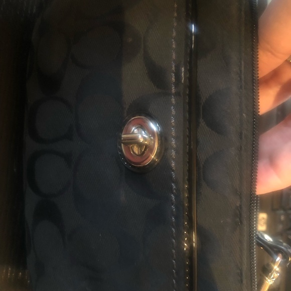 🌸Coach Signature Black Fabric Wristlet🌸 - Picture 5 of 5